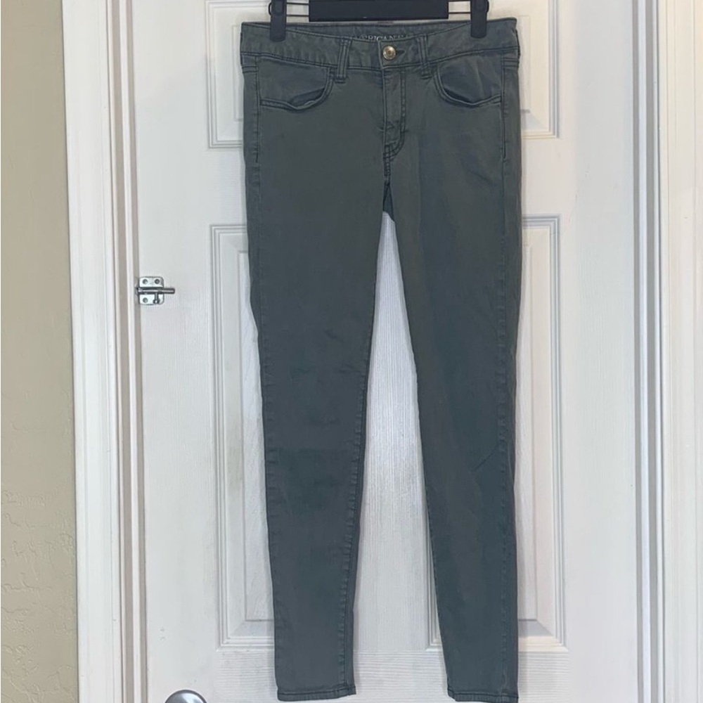 American Eagle Jegging Size 6 Gray